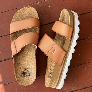 Reef Cushion Vista Hi Sandals
